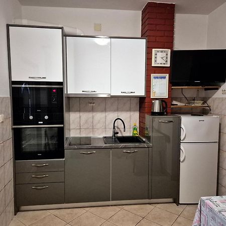 Apartment Slaven Vinišće Екстериор снимка