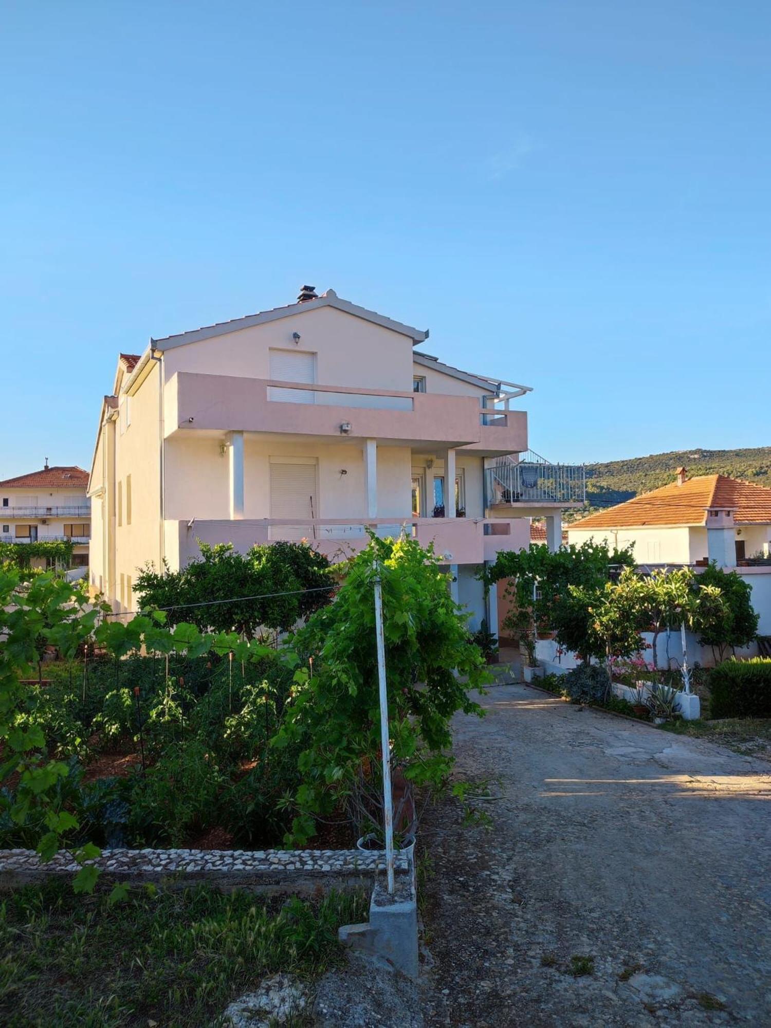 Apartment Slaven Vinišće Екстериор снимка